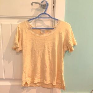 Yellow t shirt